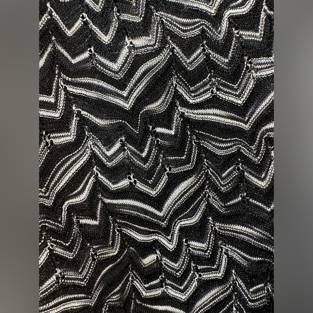 Vintage 2000’s Missoni V Neck Sleeveless Blouse size 44 US 8 Medium Black White - Picture 9 of 10